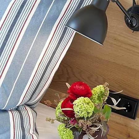Hotel M120