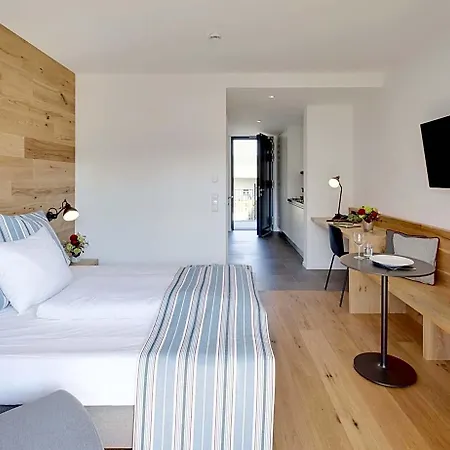 M120 Hotel 4*